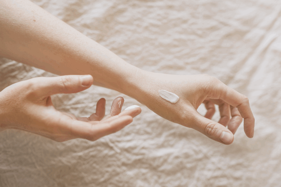 HRT Cream – Is it better than HRT pellets?